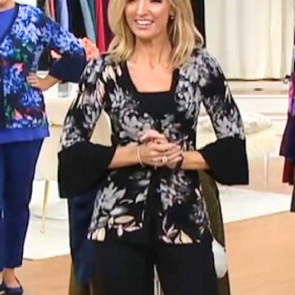 ISAAC MIZRAHI LIVE! Floral Printed Pleated Bell Sleeve Cardigan - Size Medium - Picture 7 of 13